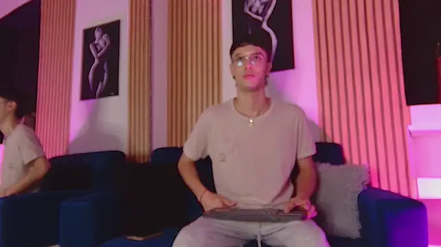 alexxus_smith (M twink) - CUM SHOW IN PUBLIC!!!🔥😈🍆💦