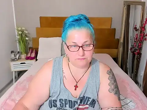 Sugarmommy_69X webcam