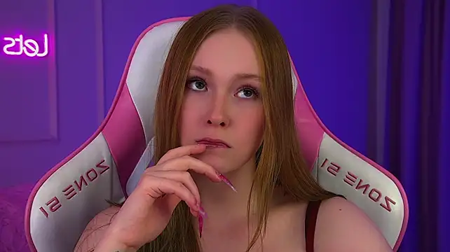 AgataFoxley live cam on StripChat