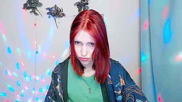 GuessMe___ live cam on StripChat