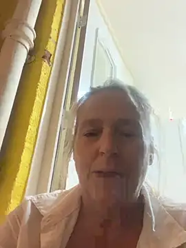 Blondnboujee53