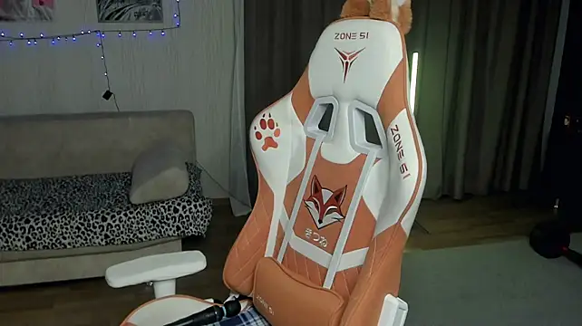 acid_trip1l live cam on StripChat