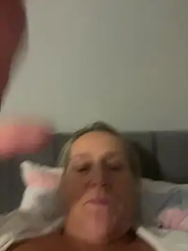 Blondnboujee53