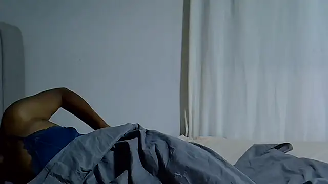 Lannah_Sky webcam