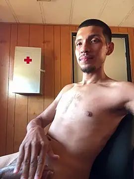 Guillermo618 live sex cam