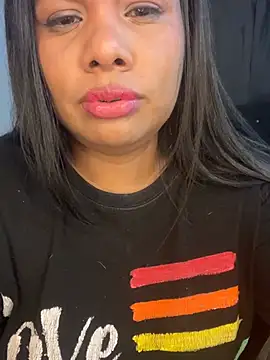 Rashell1_Queen webcam