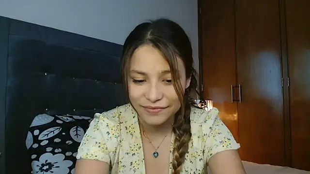 3littles (F young) - second outdoor masturbation
