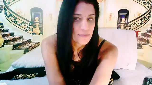 IndianSexcSmyle live cam on StripChat