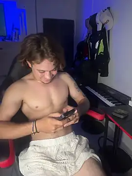 AngelLatinBoy live cam on StripChat