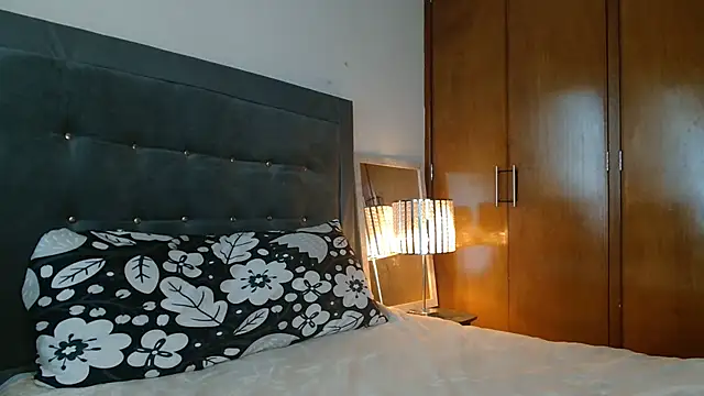 3littles live cam on StripChat