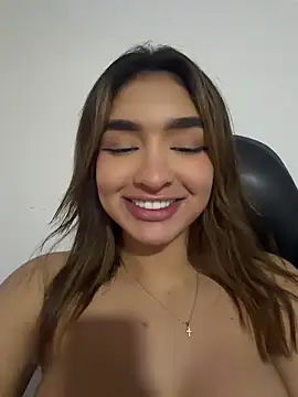 jenn_fit live cam on StripChat