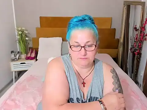 Sugarmommy_69X webcam