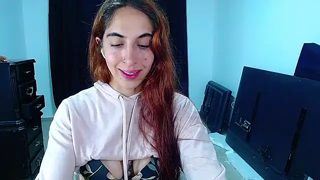 MariamGray1 live cam on StripChat
