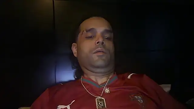 icebergslim281 live cam on StripChat