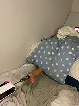 Ozge-SluttyScream69