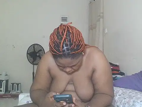 African_Bigjuicyass webcam