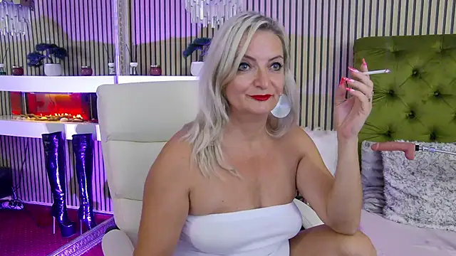 LadyTouch webcam
