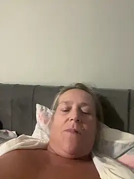 Blondnboujee53