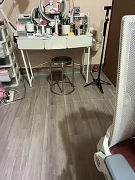Mina048 webcam
