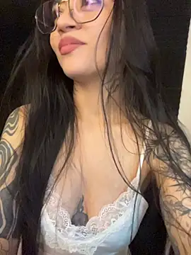 _iink_ live cam on StripChat