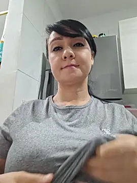taaliaxxx live cam on StripChat
