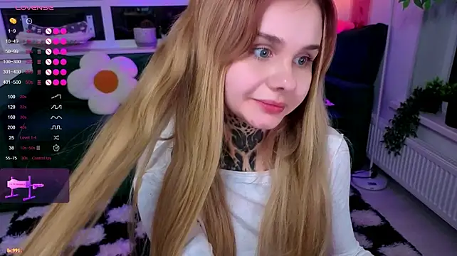 Britney_Lynch live cam on StripChat