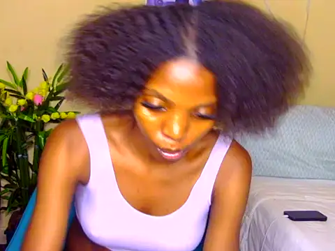 Savourni live cam on StripChat