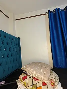 schatz_harvin live cam on StripChat