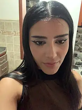 ivy-777 (Ask my age) - Fingers in pussy