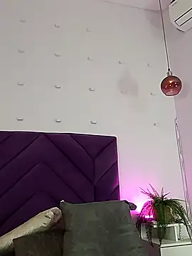 Aprilberri live cam on StripChat