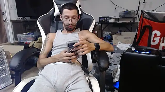 shotgun98 live cam on StripChat