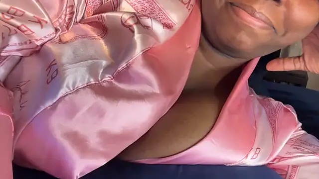 TemptedByHer26 live cam on StripChat