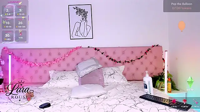 LaraRous live cam on StripChat