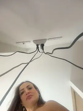 Michelle09_ live cam on StripChat