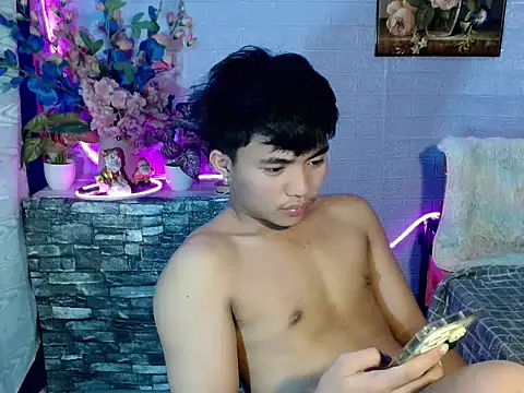 mostwantedtwink live cam on StripChat