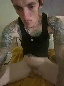 dkub93 (M young) - Make this BWC cum hard in pussy/ass