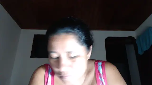 adrixxx38 live cam preview on Stripchat