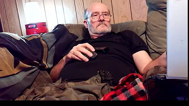 snickers1 (M grandpa) - to jerk off