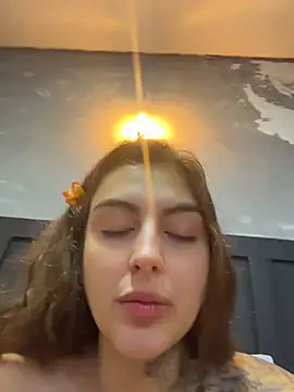 miiabellovic live sex cam