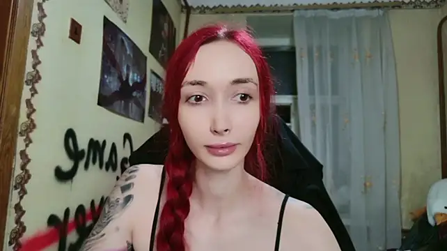 Roxy_Silver webcam