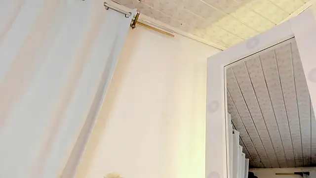 cami_cruzz webcam