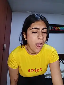 Miakhalifa__ webcam