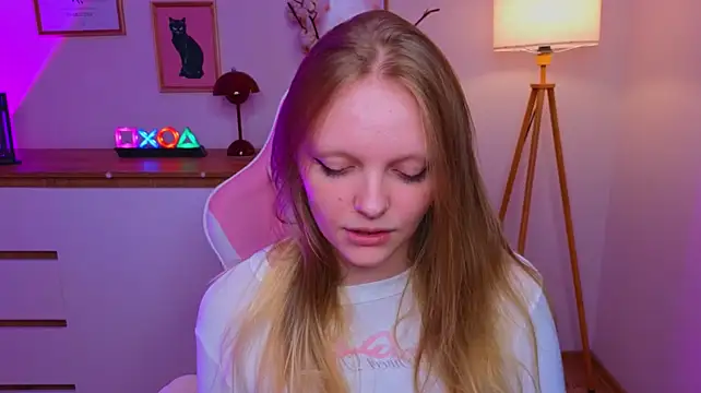 evangel1ne (F young) - try to not came on my tits