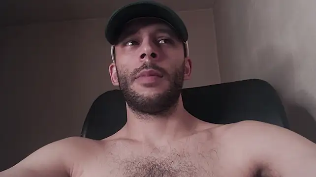 henryaxe live cam on StripChat