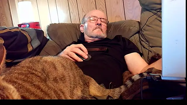 snickers1 (M grandpa) - to jerk off