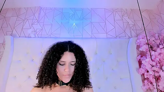 Lilithadams1 live webcam