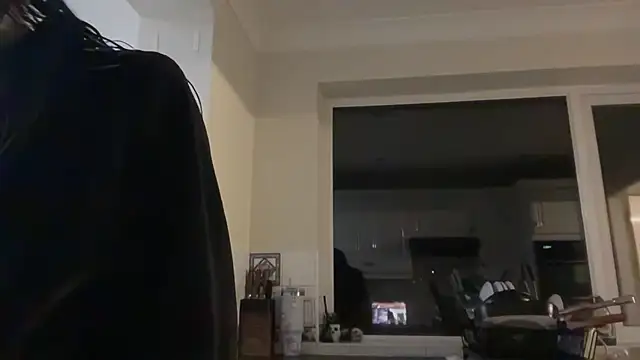 MissMidnightUK webcam