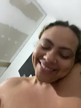 Chloe_Leaozinho webcam