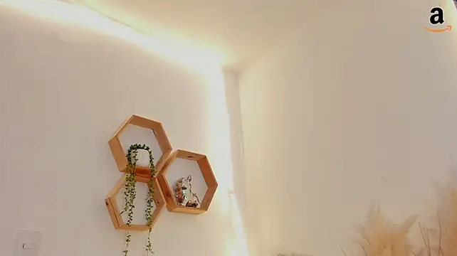 mariam_hill live cam on StripChat