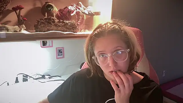 sweetest-temptation19188 webcam